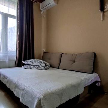 Квартира-студия возле метро Гагарина и автовокзала