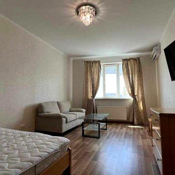 Оренда 1 кімнатної квартири 43 м2 вул.Героїв полку Азов, 8 Генератор