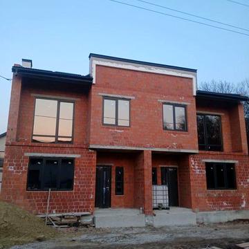 Продаж котеджу Зимна вода.