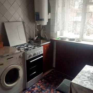 Продам квартиру р-н ЮЖД, напротив вокзала .