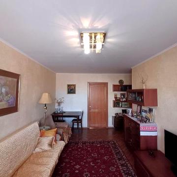 Ул.Пушкина! Мебель + техника! Двусторонняя, с двумя лоджиями.