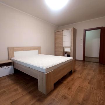 Ясинуватський пров., 11