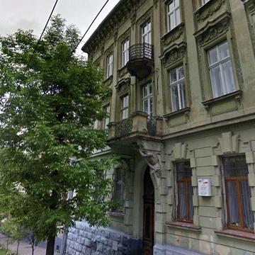 2-к .в.С.Крушельницькоі, Парк Франка