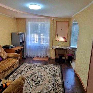 В продаже 3-х  комнатная квартира