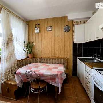 Продаж 3к Квартира Героїв Крут бульвар