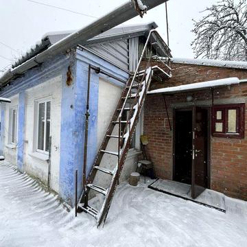 Продаємо будинок