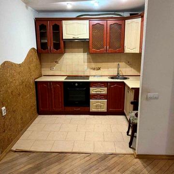 Кухня-студія по вул. Чупринки(Політех)