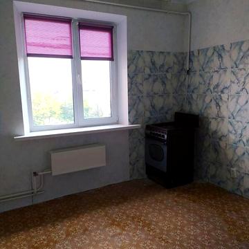 Продаж 1к Квартира Володимира Момота (Горького) вулиця