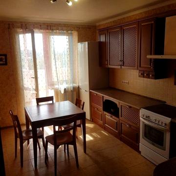 Сдам своя аренда двухкомнатная квартира большая уютная кедрина  рабоча