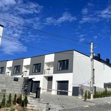 Продам просторий котедж після забудовника