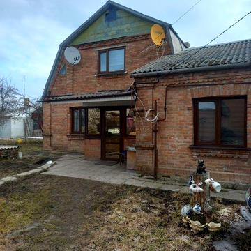 Продам частину будинока.