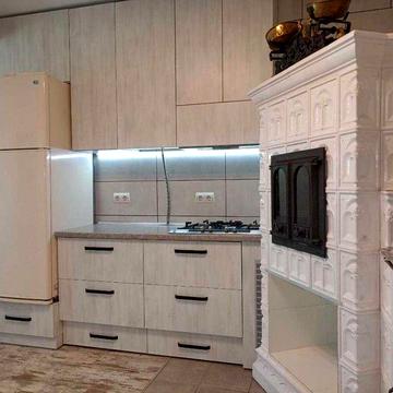 Продаж будинку в місті. Євроремонт. Тиха локація.