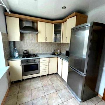 Продам 3х комн. квартиру Коммунальный рынок 2 мин 2/5 с кап ремонтом