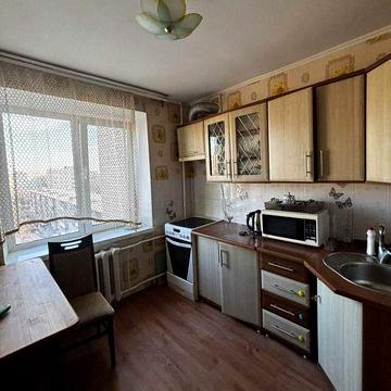 Оренда 2к квартири на Космонавтів