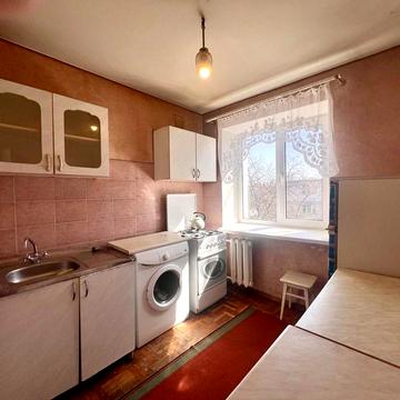 Продам 1 комнатную квартиру на Филатова (293-003)