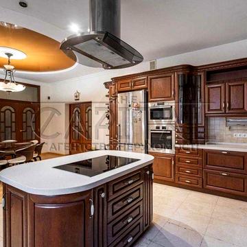 Дом на аренду в Иванковичах в закрытом КТ есть выход в лес и к озеру