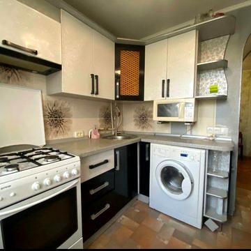 Двокімнатна квартира в Лісках. Можна на короткий термін