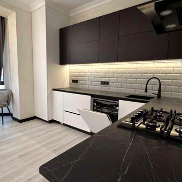 Продам трёхкомнатную квартиру с ремонтом, новострой в центре! ЖК Виндзор