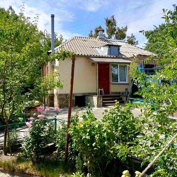 Продаж частини будинку з окремим двором !!!