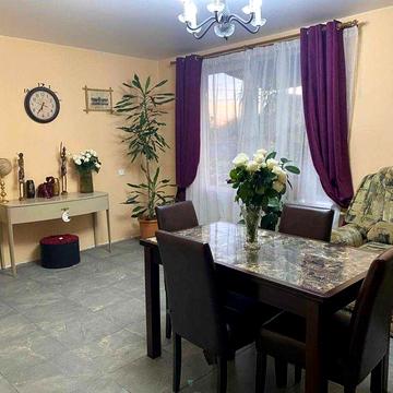 (13) Продам двоповерховий будинок поблизу Чорноморська