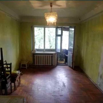 *Продається 2-о кімнатна квартира вул. МИХАЙЛОВА 5/5