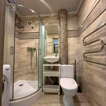 Здам 1-кімнатну в центрі на довгий термін