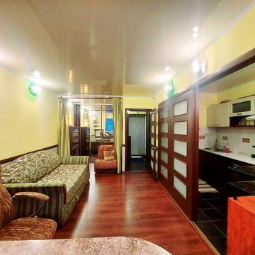 Хозяин: Центр, Печерск, М. Дружбы Народов: современная, видовая. Без %