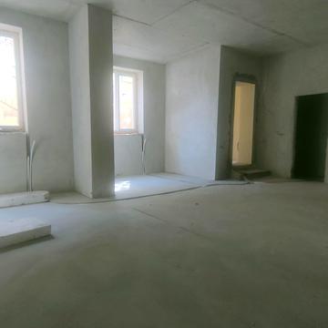 Молодіжна вул., 7