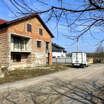 Продаж будинку с. Петрики