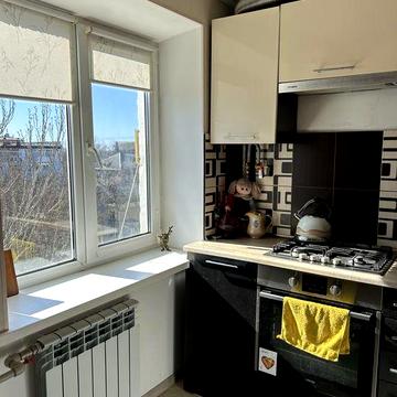 Двокімнатна 5/5, 46/31/6, вул. Кропивницкього (р-н минутки)