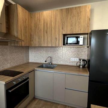 Продаж 1 квартири з новим ремонтом в ЖК Молодість . Ліфт