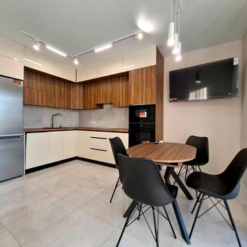 Оренда 2 кімнатної квартири у новобудові вул. Наукова, ЖК Safe Town