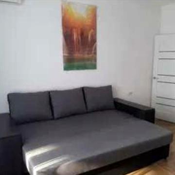 Петропавлівська вул., 40