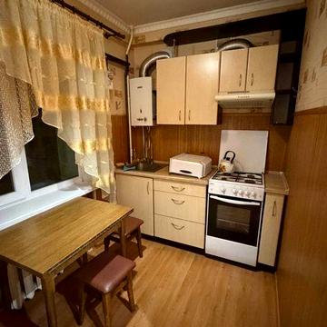 Сдам 2х комнатную на 12 квартале