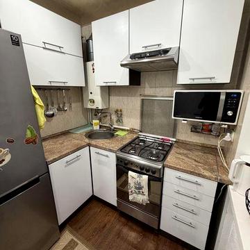 Здам 3-кімнатну квартиру на Титова