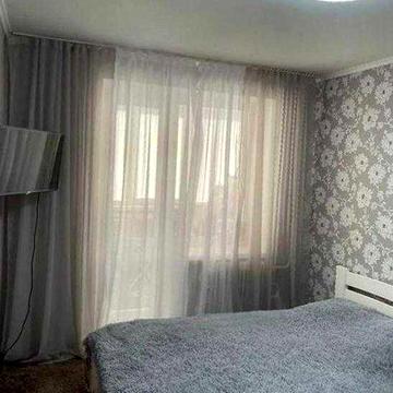 Продається 2 кімнатна квартира проспект Аерокосмічний, скляний міст