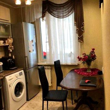 Продам 1к квартру Рогганский ж\м Ул.план. 3й\9ти. Метро Индустриальная