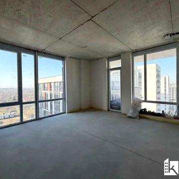 Продаж 3кім  ЖК Manhattan з частковим ремонтом, з видом на озеро ЖК Манхеттен