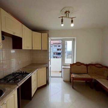 Продається 2-кімнатна квартира