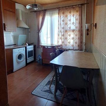 3 кімн квартира Борщагівка,  Гната Юри 6, метро Святошин їхати 10 хв