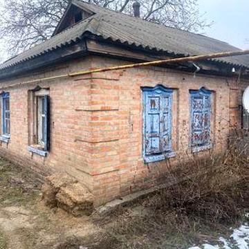 Пів будинку в центрі