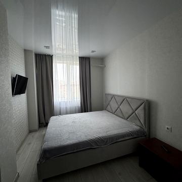 Академіка Сахарова вул., 9