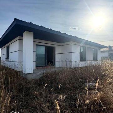 Продаж 3к Дім Макарова масив