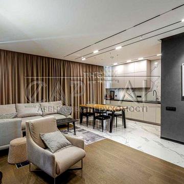 Аренда 3 комн. квартиры(107м2)ул. Джона Маккейна, 1/Печерский р-он