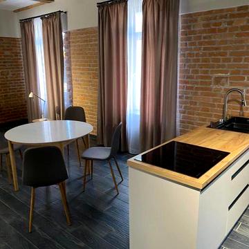 Центр міста після ремонту вільна все нове