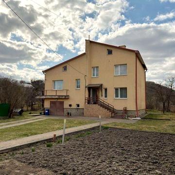 ОРЕНДА пʼятикімнатного будинку у ЛЬВОВІ вул. Старознесенська