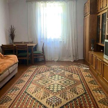 Здається 2 кім квартира Кармелюка ( Жіночий Монастир)