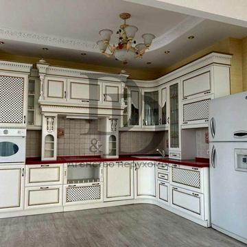 Продається пентхаус у елітному будинку