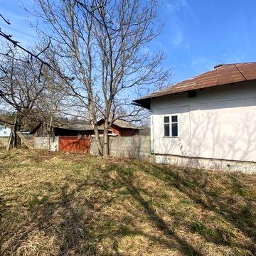 Продається будинок в Карпатах