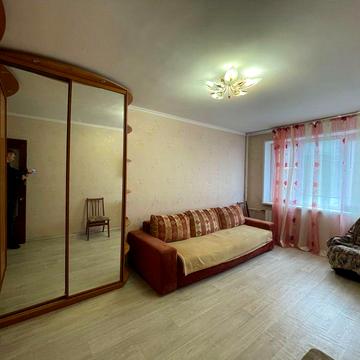 Оболонська площа 1 . Однокімнатна квартира. м.Оболонь